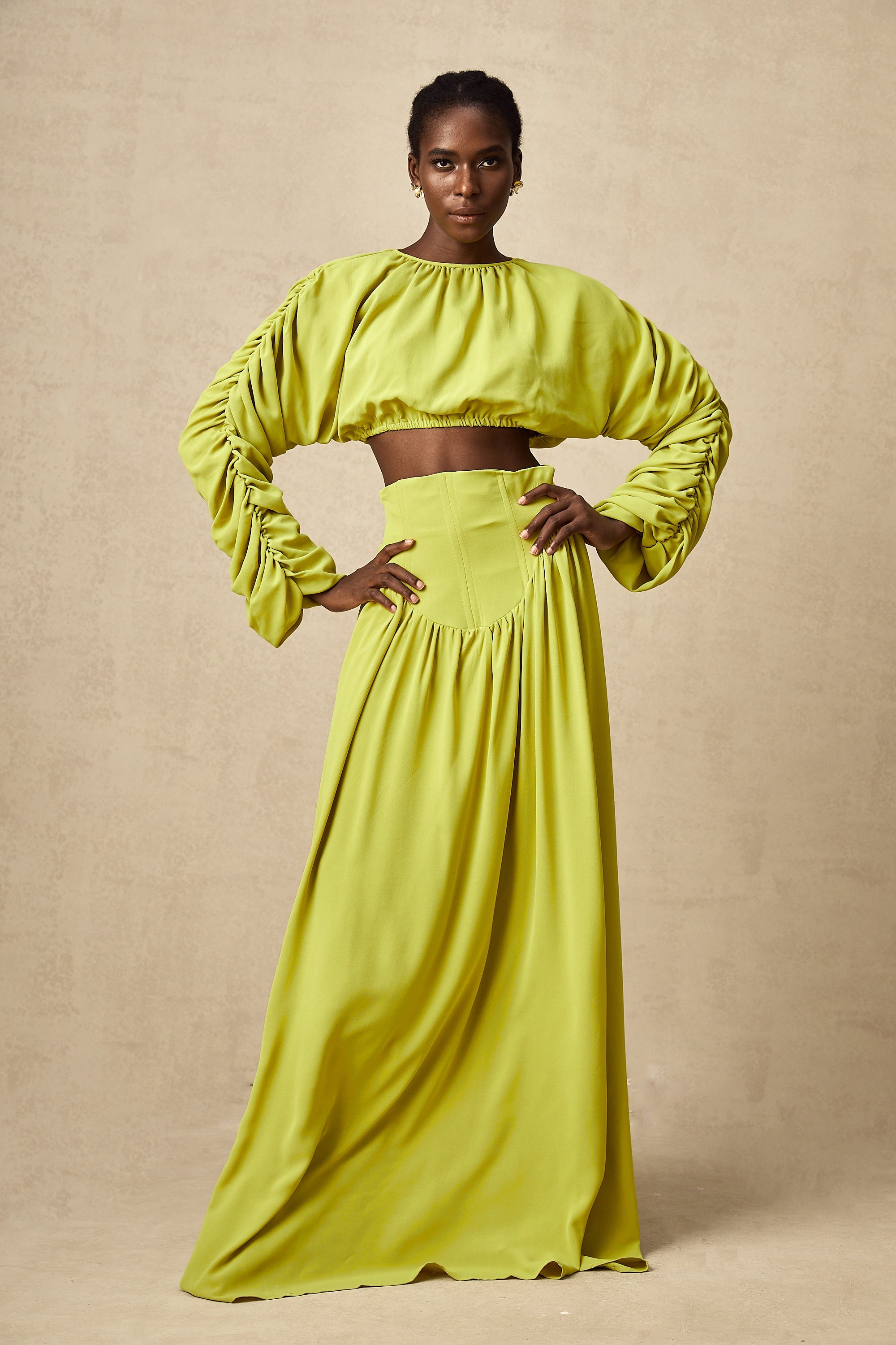 Luz de Oliva | Coordinado Volumen y Frunce Escultural