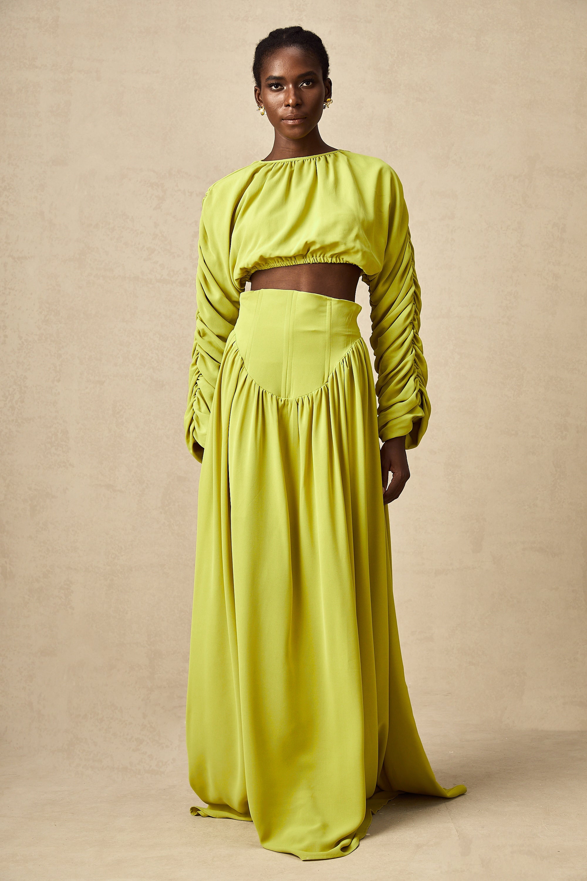 Luz de Oliva | Coordinado Volumen y Frunce Escultural