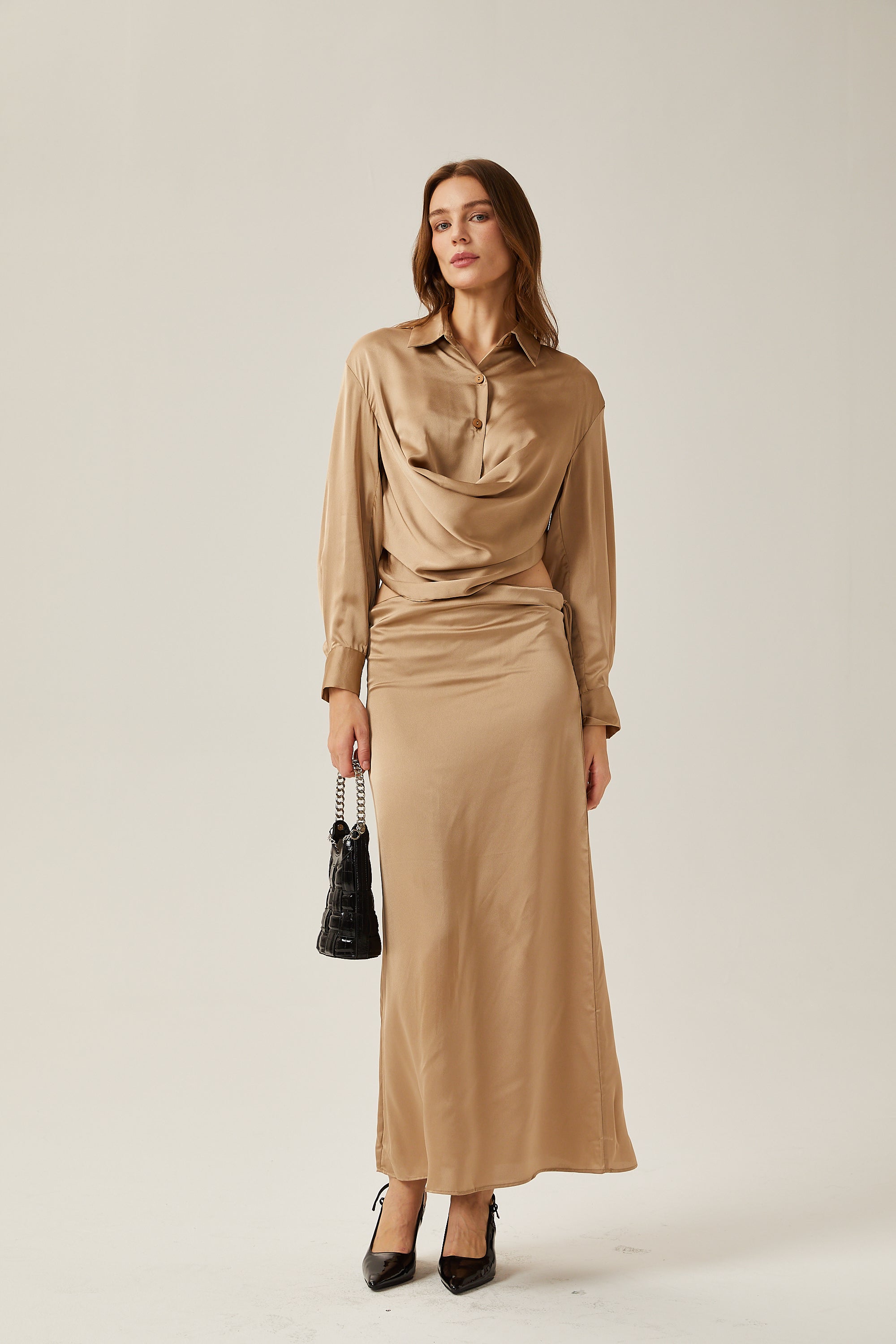 Luminara | Conjunto de Seda con Drapeado Escultural