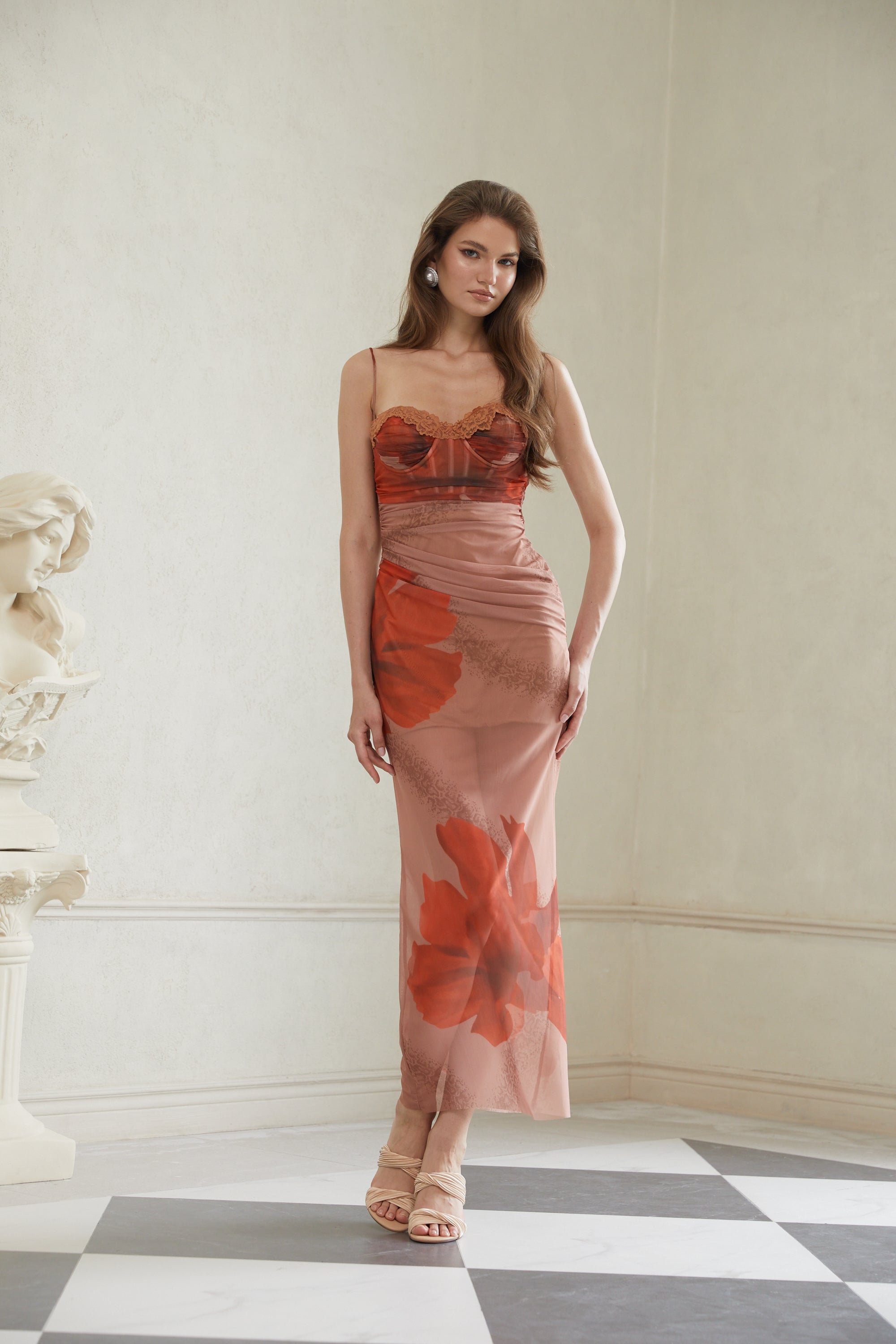 Salmuera | Vestido Midi Transparencia Floral