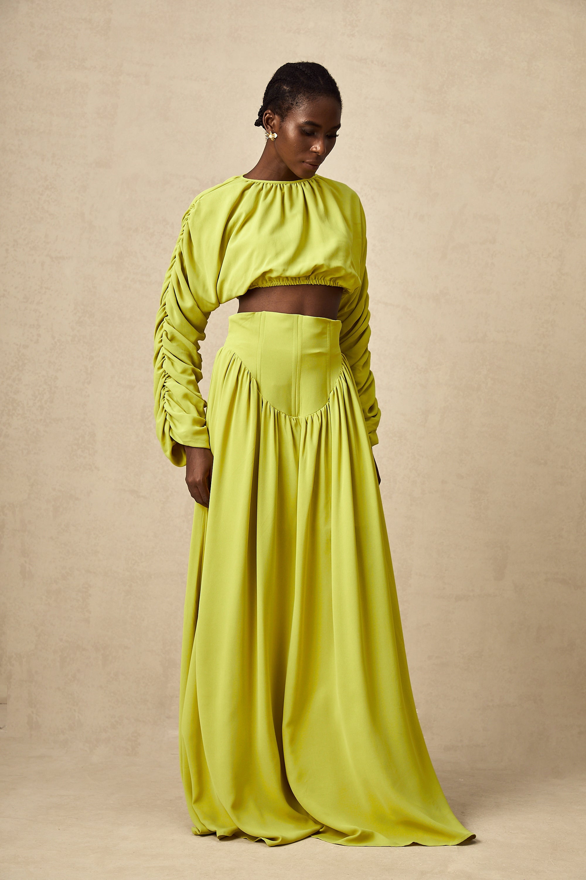 Luz de Oliva | Coordinado Volumen y Frunce Escultural